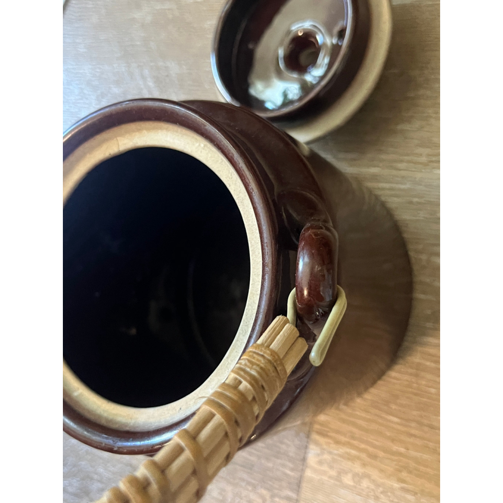 Vintage Japanese Crane Teapot - Brown Ceramic with Gold Accents & Rattan Handle - Picture 7 of 15
